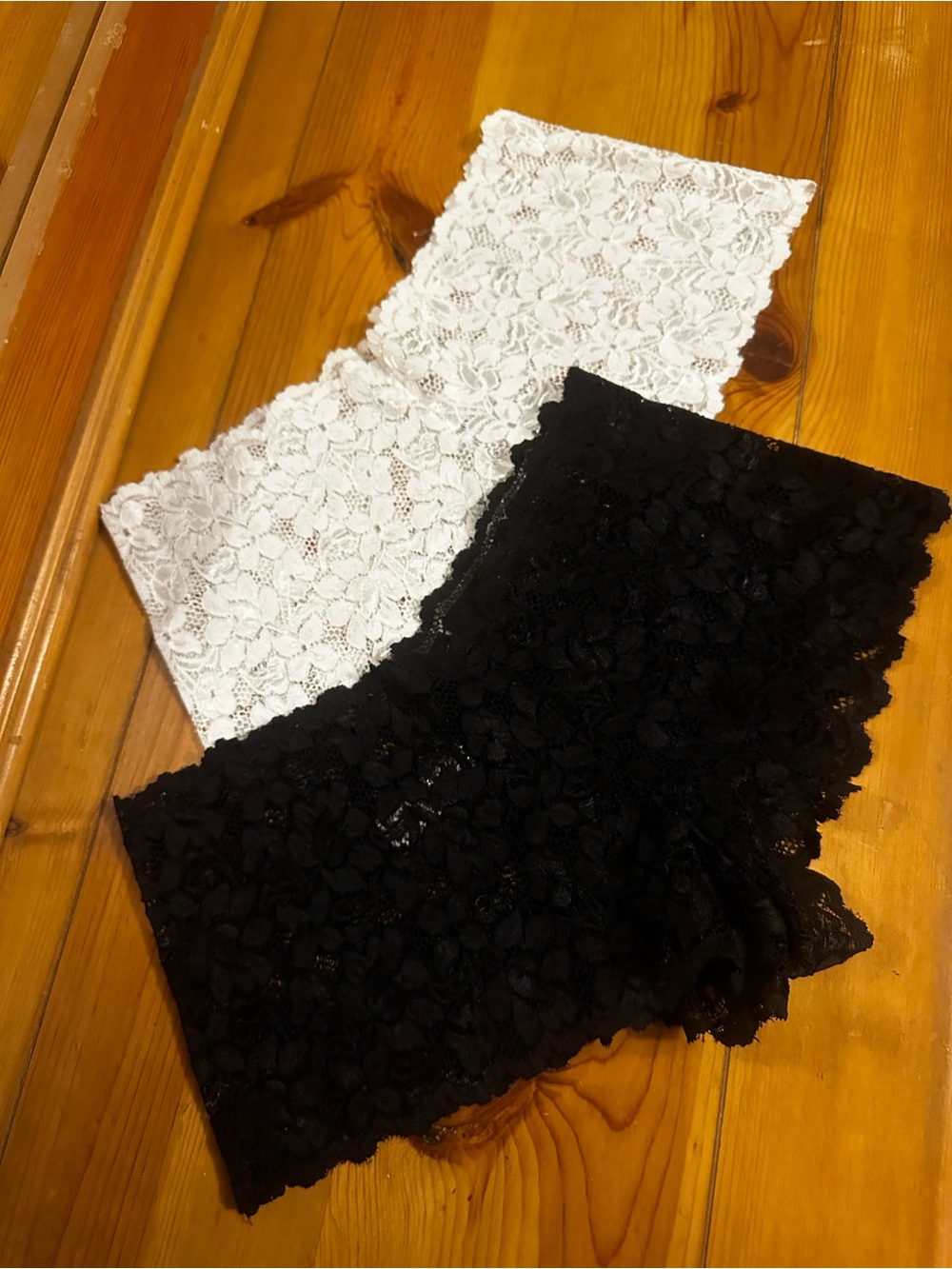 Fashion Bug Lace Boyshorts - Black & White